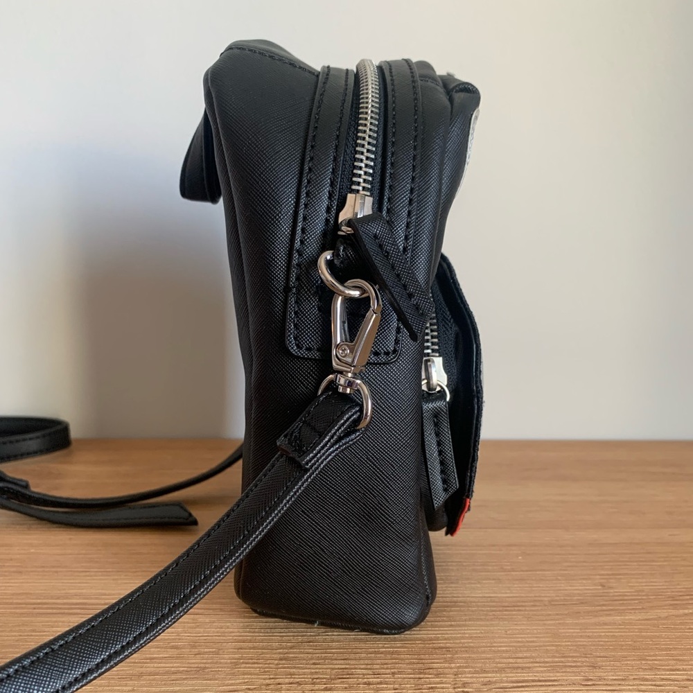 NWOT! Danielle Nicole ‘One Bite’ Crossbody Bag 🍎💀 - Picture 7 of 13